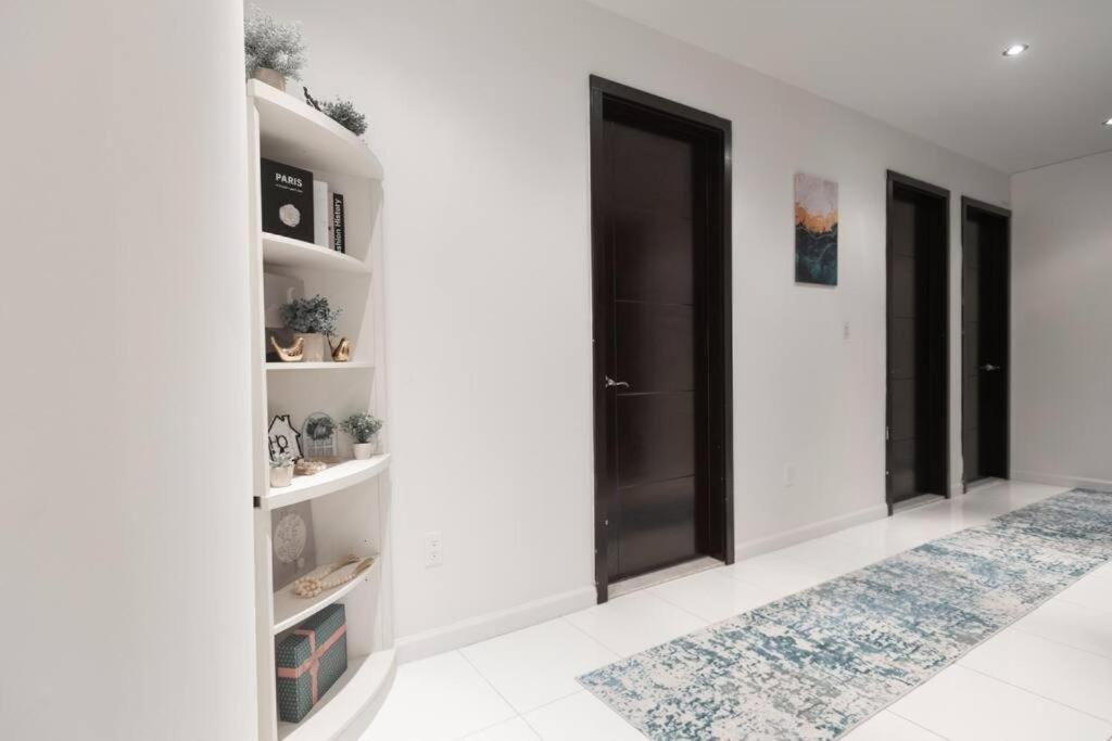 Stylish 5 Bedroom Apt In Nyc! Nova York